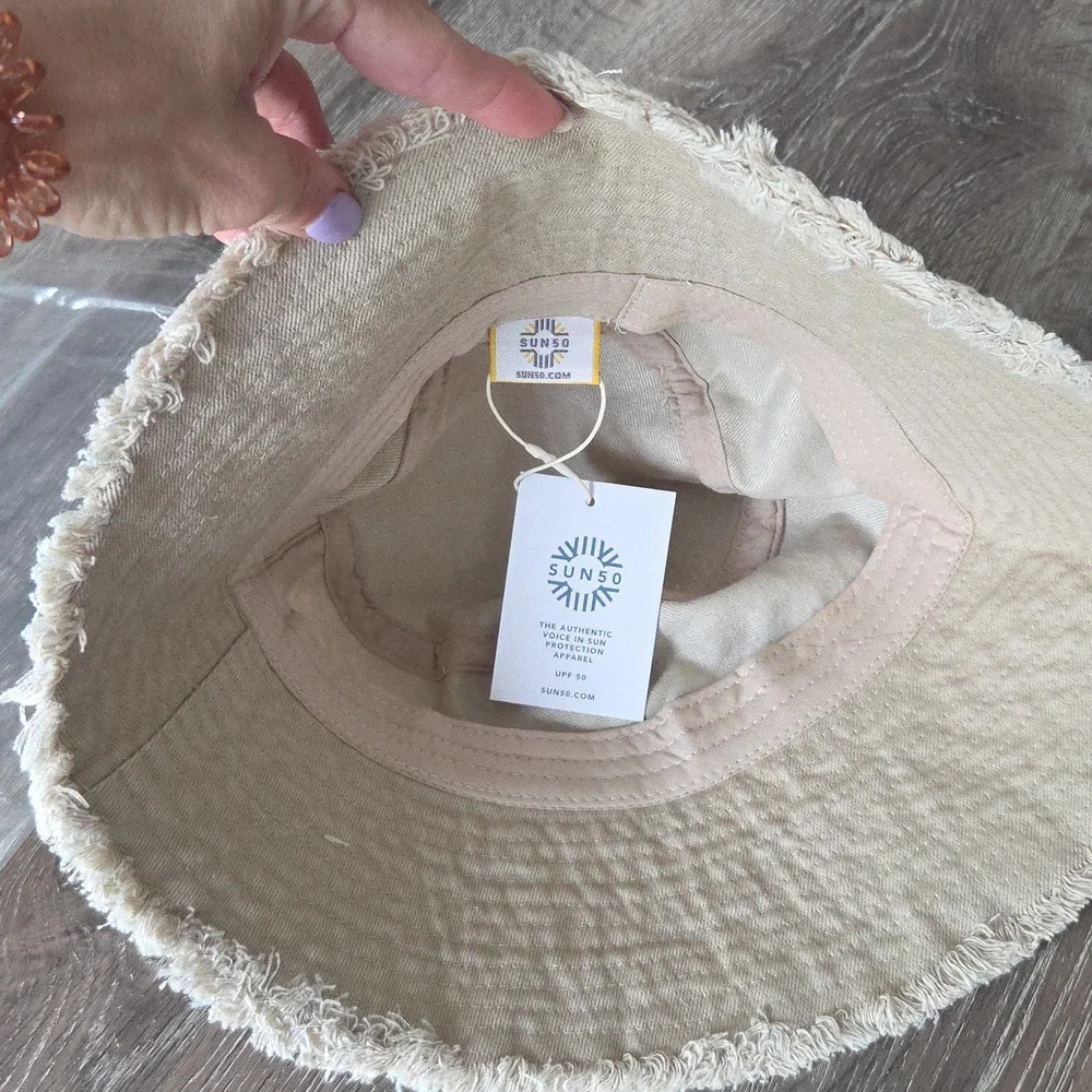NEW! SUN50 Frayed Edge Denim Bucket Hat Sand Khaki Chino IVORY - Picture 6 of 9